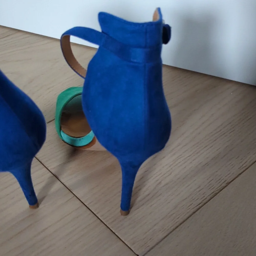 Color-blocked heels - Picture 4 of 4